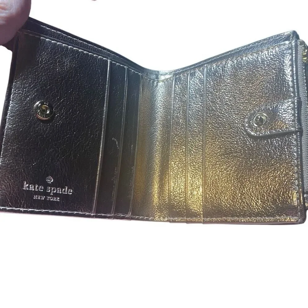 KATE SPADE New York Women’s Bifold Wallet Gold‎ Crinkled Metallic